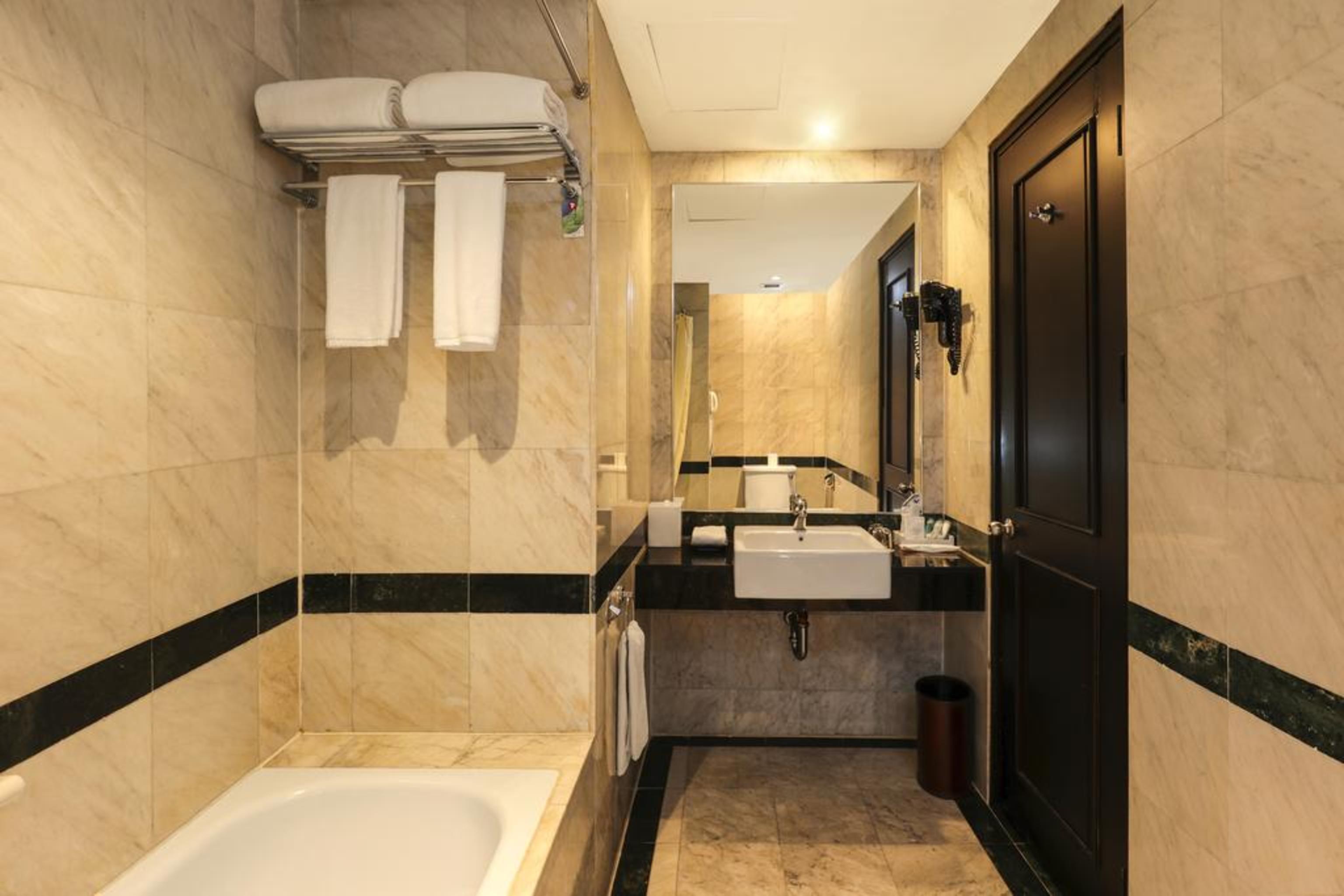 Hotel Ap Premier Batam Nagoya Esterno foto