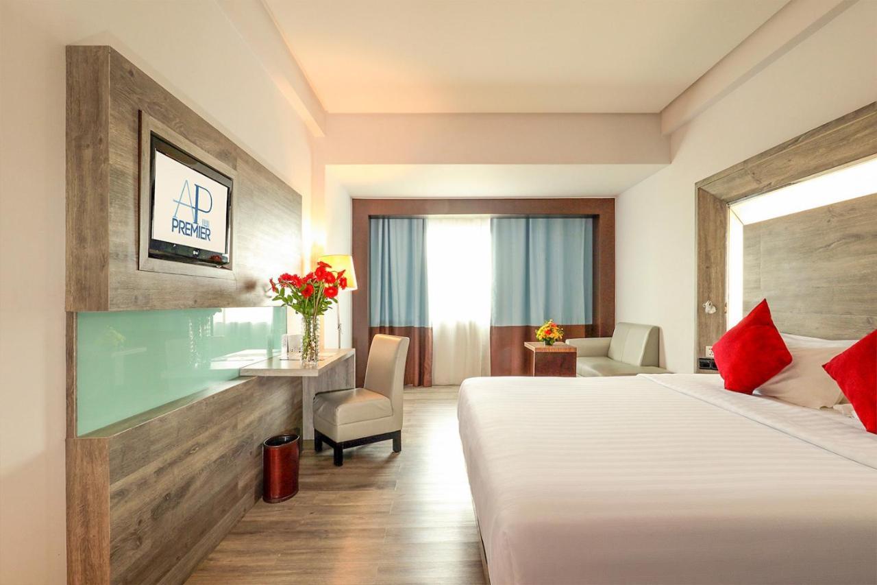 Hotel Ap Premier Batam Nagoya Esterno foto