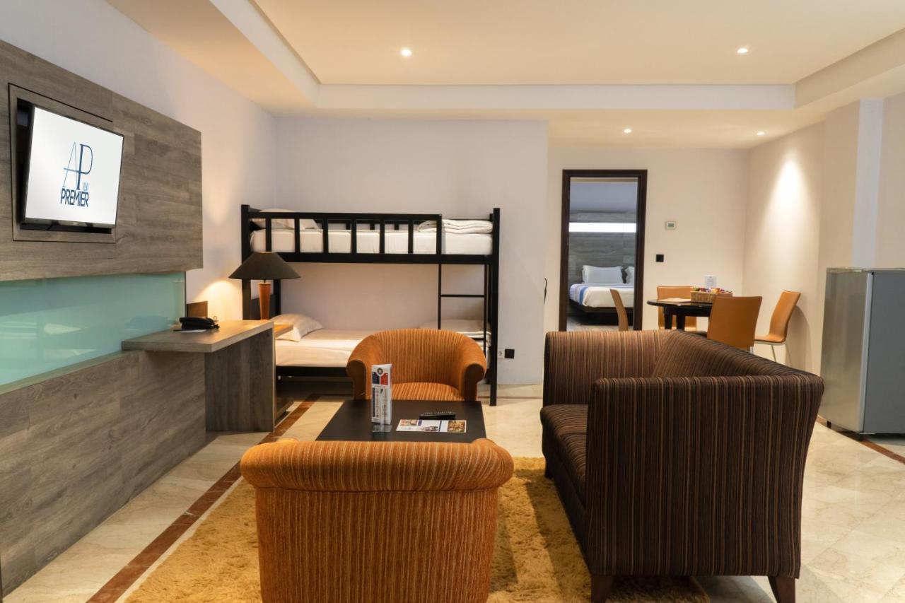 Hotel Ap Premier Batam Nagoya Esterno foto